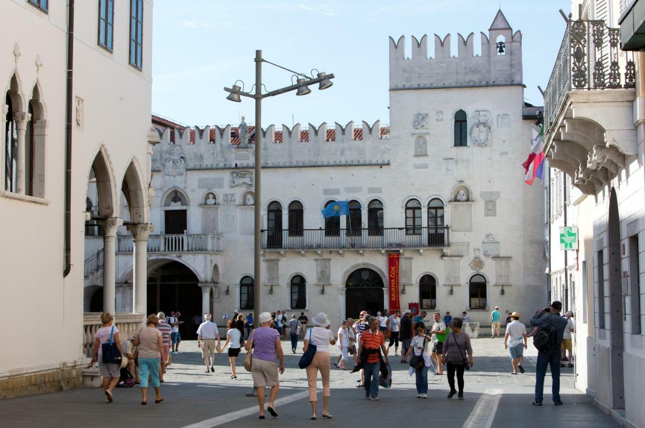 Sobe Pri Anici Hotell Koper Exteriör bild