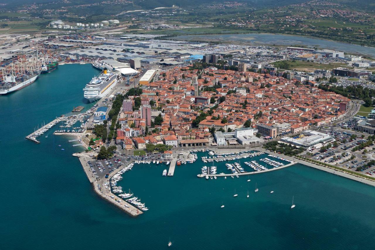 Sobe Pri Anici Hotell Koper Exteriör bild